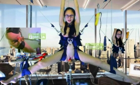 nerdy-camgirl-has-a-mechanical-toy-drilling-her-juicy-cunt